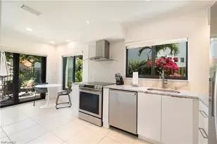 845 Reef Point Cir, Naples, FL 34108 - Photo 6