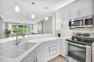 7087 Barrington Cir, Naples, FL 34108 - Photo 16