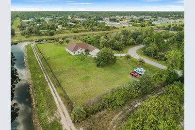 533 Willowbrook Dr, Lehigh Acres, FL 33972 - Photo 46