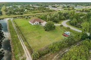 533 Willowbrook Dr, Lehigh Acres, FL 33972 - Photo 46
