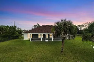 533 Willowbrook Dr, Lehigh Acres, FL 33972 - Photo 1