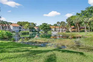 2142 Arbour Walk Cir, Naples, FL 34109 - Photo 40