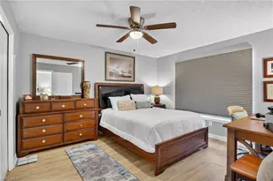 2142 Arbour Walk Cir, Naples, FL 34109 - Photo 26