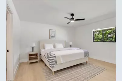 2616 Lakeview Dr, Naples, FL 34112 - Photo 28