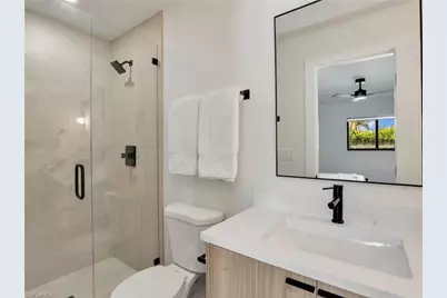 2616 Lakeview Dr, Naples, FL 34112 - Photo 24