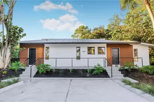 2616 Lakeview Dr, Naples, FL 34112 - Photo 6