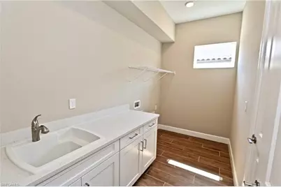 8437 Rosa Ct, Naples, FL 34114 - Photo 16