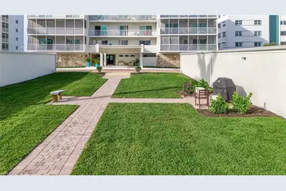 1977 Gulf Shore Blvd N #302, Naples, FL 34102 - Photo 34