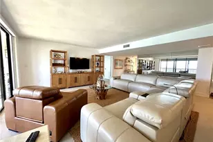 10951 Gulf Shore Dr, Naples, FL 34108 - Photo 6