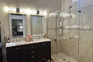 6631 Middlesex Pl, Naples, FL 34104 - Photo 14