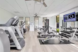 555 Park Shore Dr, Naples, FL 34103 - Photo 28