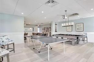 555 Park Shore Dr, Naples, FL 34103 - Photo 32