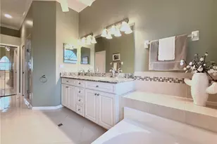 8854 Naples Heritage Dr, Naples, FL 34112 - Photo 14