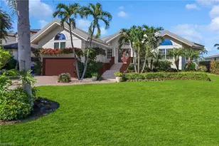 1275 Cobia Ct, Naples, FL 34102 - Photo 2