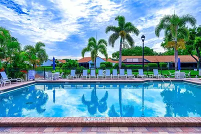 601 Beachwalk Cir #L202, Naples, FL 34108 - Photo 30