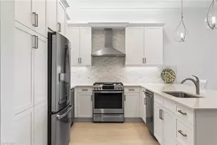 11555 Jacaranda Dr, Naples, FL 34120 - Photo 10