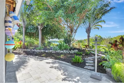 193 Cocohatchee St, Naples, FL 34110 - Photo 42