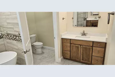 18941 Bay Woods Lake Dr #102, Fort Myers, FL 33908 - Photo 4