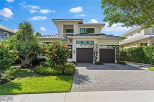644 W Lake Dr, Naples, FL 34102 - Photo 42