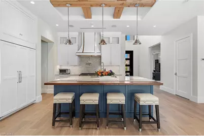 644 W Lake Dr, Naples, FL 34102 - Photo 8