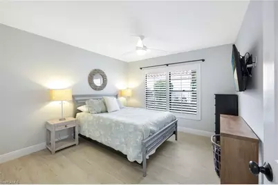 714 Reef Point Cir, Naples, FL 34108 - Photo 18