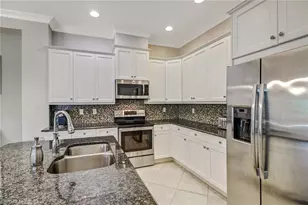 7194 Dominica Dr, Naples, FL 34113 - Photo 8