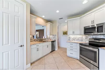 8069 Players Cove Dr #101, Naples, FL 34113 - Photo 10