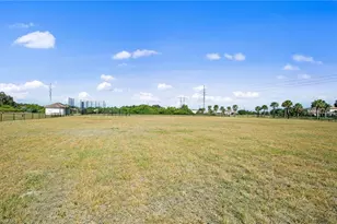 1628 Lake Jessup Cir, Cape Coral, FL 33909 - Photo 34