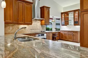 241 St James Way, Naples, FL 34104 - Photo 10