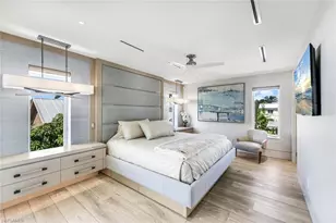 295 5th Ave S, Naples, FL 34102 - Photo 14