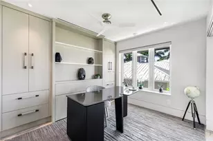 295 5th Ave S, Naples, FL 34102 - Photo 20