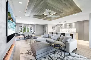 295 5th Ave S, Naples, FL 34102 - Photo 2