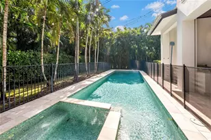 1844 Alamanda Dr, Naples, FL 34102 - Photo 50