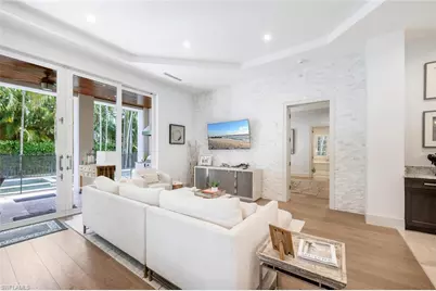 1844 Alamanda Dr, Naples, FL 34102 - Photo 8