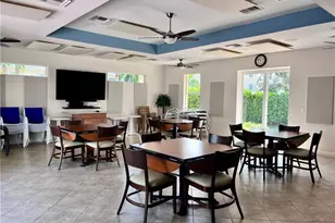 3685 Amberly Cir W, Naples, FL 34112 - Photo 26