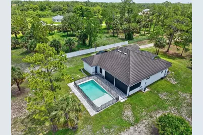 291 10th St SE, Naples, FL 34117 - Photo 42