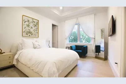 700 Wedge Dr, Naples, FL 34103 - Photo 14