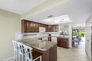 205 Deerwood Cir, Naples, FL 34113 - Photo 6