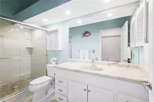 205 Deerwood Cir, Naples, FL 34113 - Photo 14