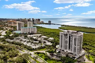 6001 Pelican Bay Blvd, Naples, FL 34108 - Photo 32