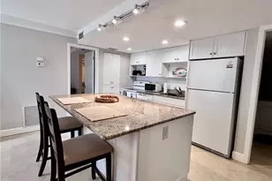 216 Palm Dr, Naples, FL 34112 - Photo 2