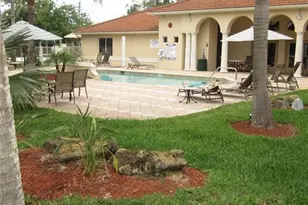 8255 Ibis Club Dr, Naples, FL 34104 - Photo 2