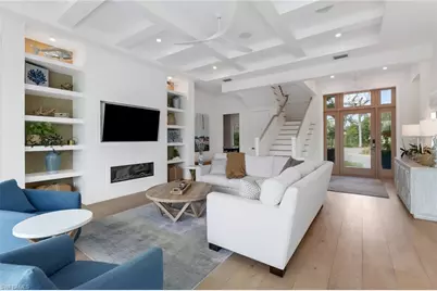 1300 Cobia Ct, Naples, FL 34102 - Photo 4