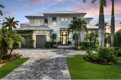 1300 Cobia Ct, Naples, FL 34102 - Photo 1