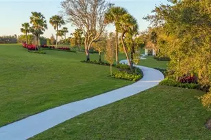 11809 Drake Ln, Naples, FL 34120 - Photo 10