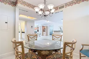 6849 Grenadier Blvd, Naples, FL 34108 - Photo 4