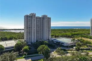 6849 Grenadier Blvd, Naples, FL 34108 - Photo 2