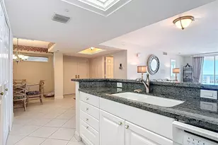 6849 Grenadier Blvd, Naples, FL 34108 - Photo 10