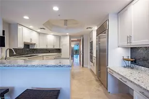 8473 Bay Colony Dr, Naples, FL 34108 - Photo 6