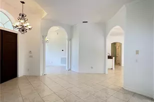 5071 Coral Wood Dr, Naples, FL 34119 - Photo 4